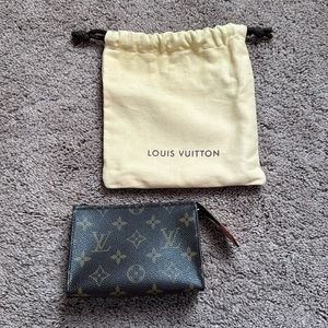 Authentic Louis Vuitton Toiletry Pouch 15